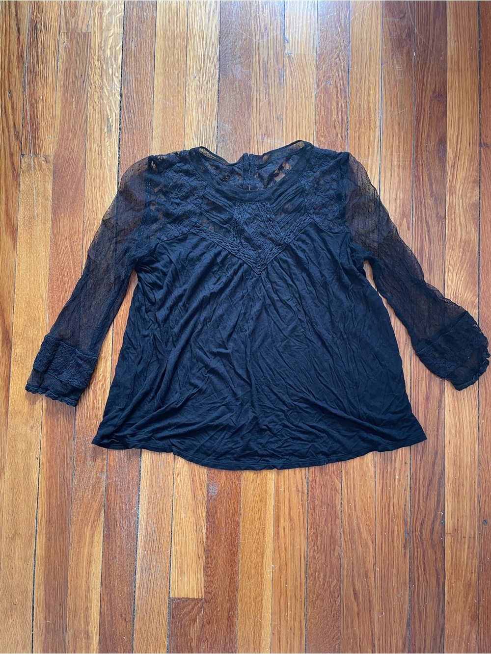 Black Lace Yoke Long-Sleeve Women's Top